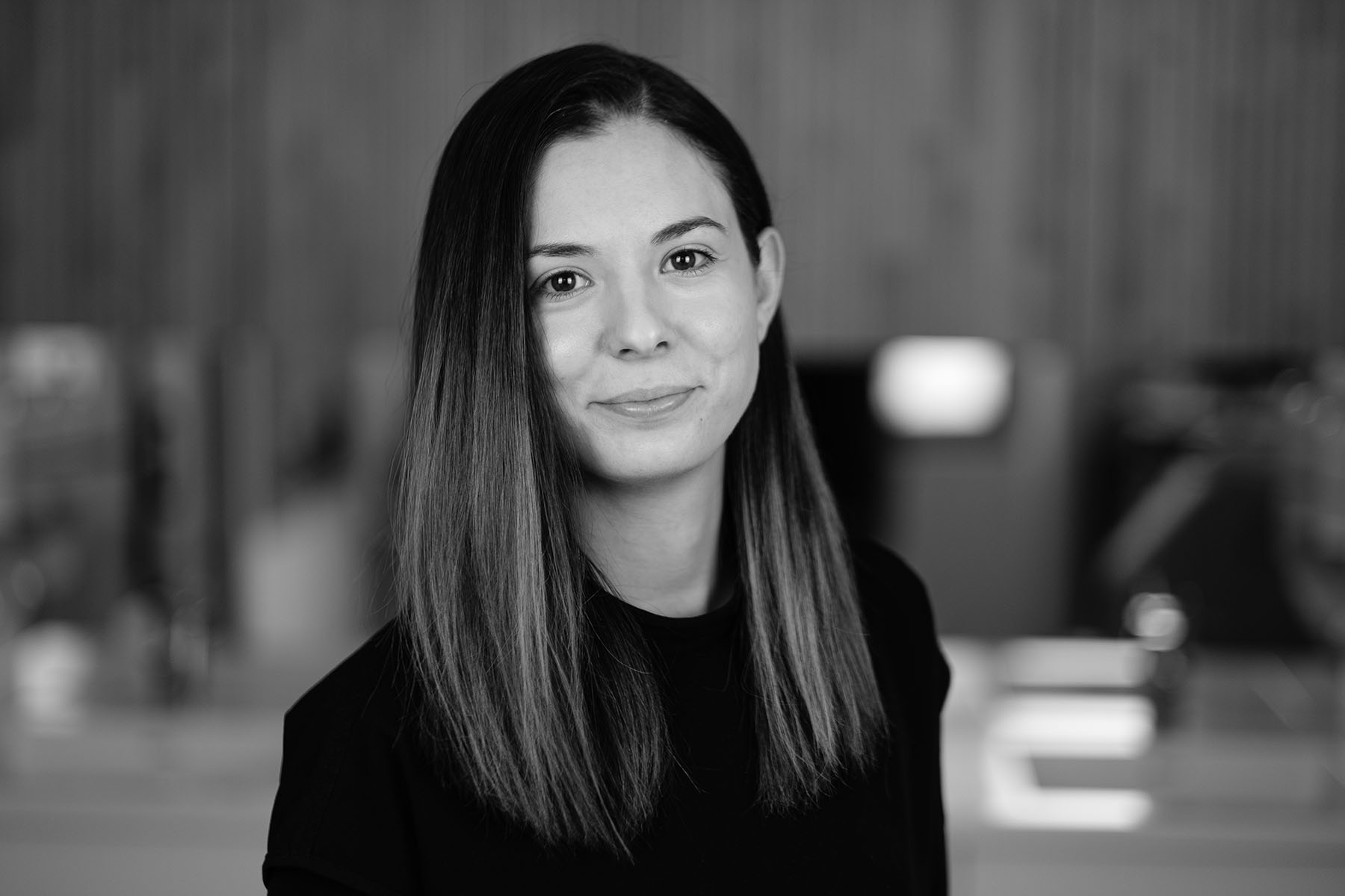 Dr. Niklai Réka